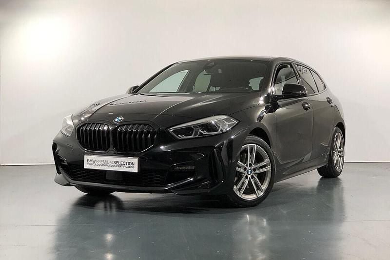 Negro Usado 2020 BMW 118 Utilitario | 25.890 € (Un poco caro) - Imagen 1/4