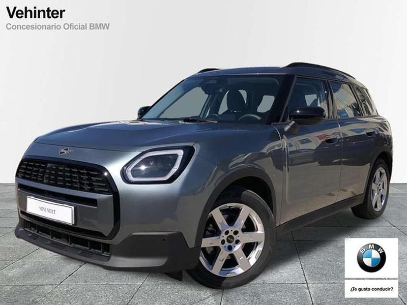 Verde Usado 2024 Mini One D Countryman Essential SUV | 36.990 € - Imagen 1/4