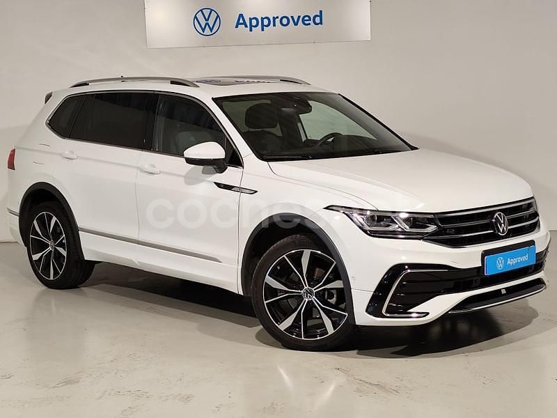 Blanco Usado 2024 VW Tiguan Allspace R-line SUV | 45.400 € (Un poco caro) - Imagen 1/4