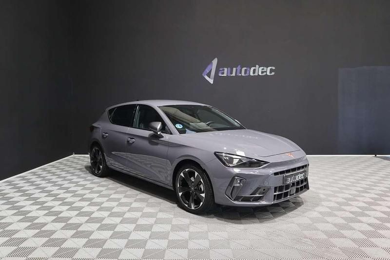 Usado Cupra Leon 150 CV (110 kW) 2024 Gris Utilitario