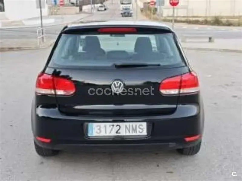 Usado VW Golf VI Advance 80 CV (58 kW) 2011 Negro Utilitario