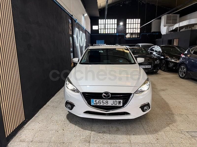Usado Mazda 3 Luxury 150 CV (110 kW) 2015 Blanco Berlina