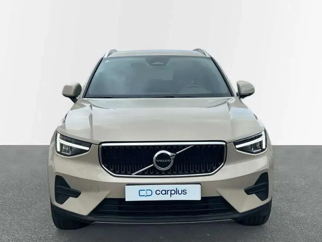 Usado Volvo XC40 Core 163 CV (119 kW) 2025 Gris SUV