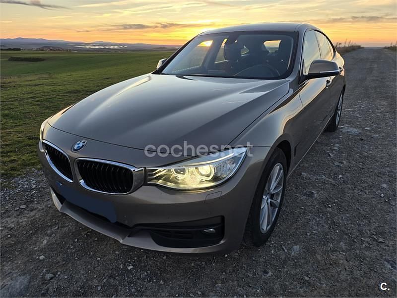 Beige Usado 2016 BMW 318 Gran Turismo Berlina | 14.500 € (Precio justo) - Imagen 1/4