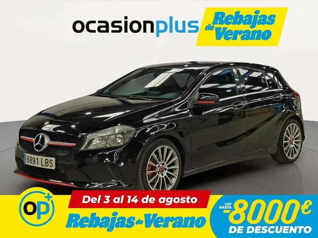 Usado Mercedes A200 Urban 136 CV (100 kW) 2016 Negro Utilitario