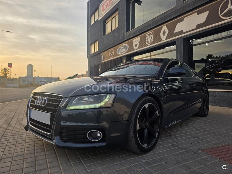 Gris / plata Usado 2008 Audi A5 S-Line Coupe | 8499 € (Buen precio) - Imagen 1/4