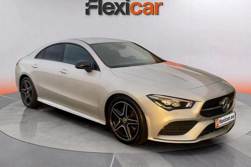 Gris Usado 2021 Mercedes CLA200 Berlina | 30.390 € (Precio justo) - Imagen 1/4