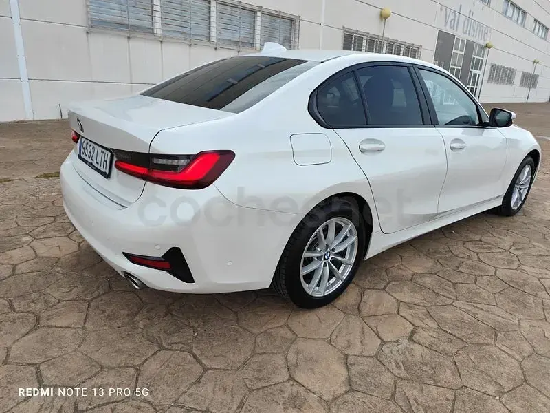 Usado BMW 320 Comfort Edition 184 CV (135 kW) 2021 Blanco Berlina