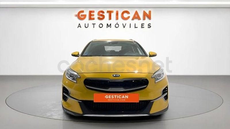 Usado Kia XCeed 141 CV (103 kW) 2021 Amarillo SUV