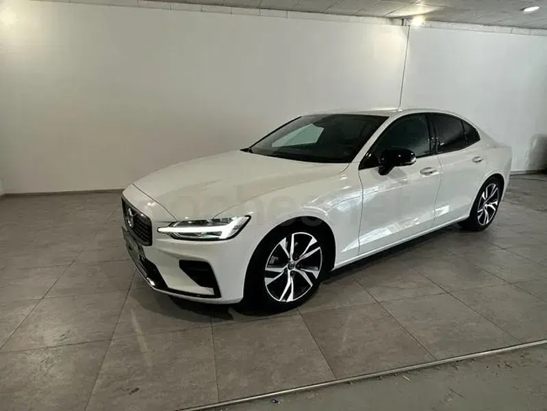 Usado Volvo S60 Core 197 CV (144 kW) 2022 Blanco Berlina