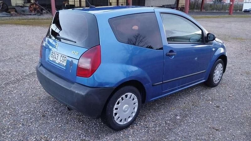 Käytetty Citroën C2 69 HP (50 kW) 2004 Sininen Viistoperä