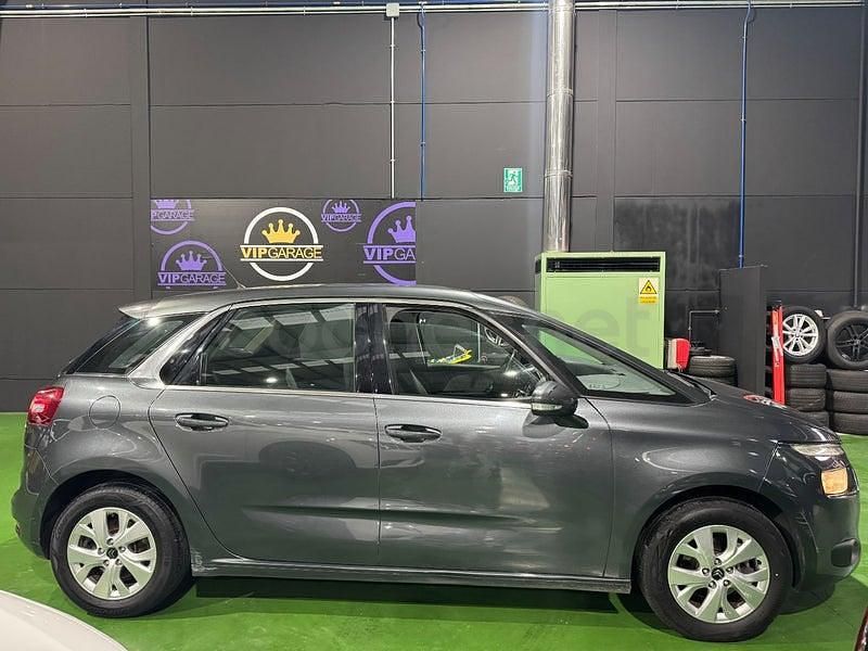 Usado Citroën C4 Picasso Live 120 CV (88 kW) 2016 Gris / plata Monovolumen