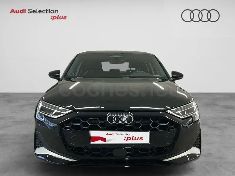 Usado Audi A3 Advanced 204 CV (150 kW) 2026 Negro Berlina