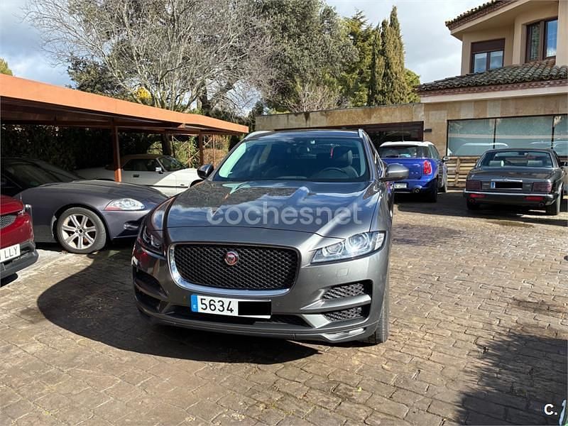 Usado Jaguar F-Pace Prestige 180 CV (132 kW) 2018 Gris / plata SUV