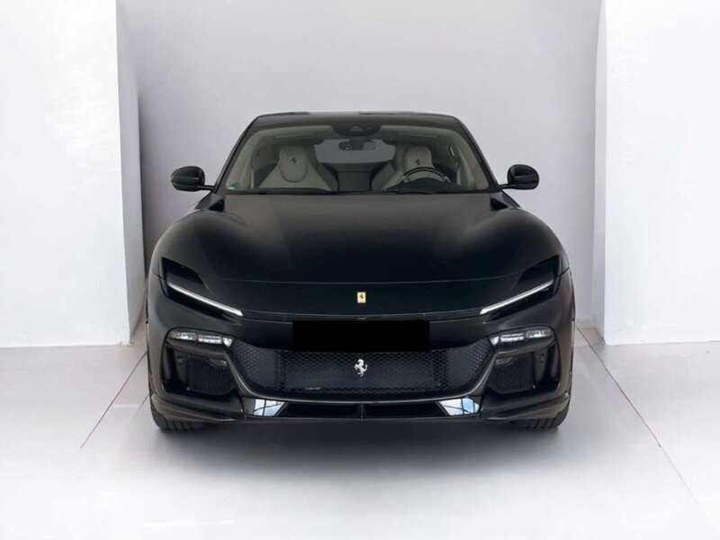 Negro Usado 2023 Ferrari Purosangue SUV | 599.900 € - Imagen 1/4