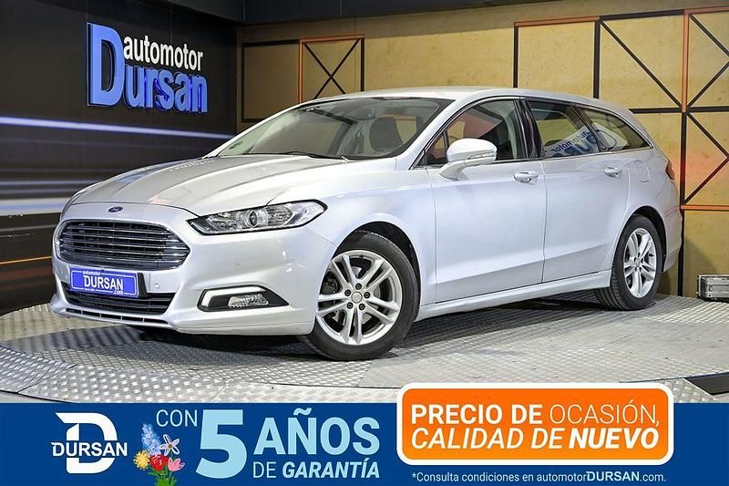 Usado Ford Mondeo Trend 121 CV (88 kW) 2017 Gris Familiar