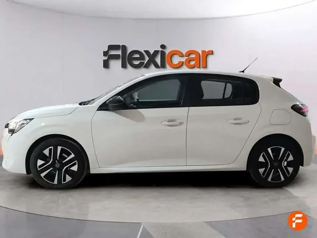 Usado Peugeot 208 Active 101 CV (74 kW) 2022 Blanco Utilitario