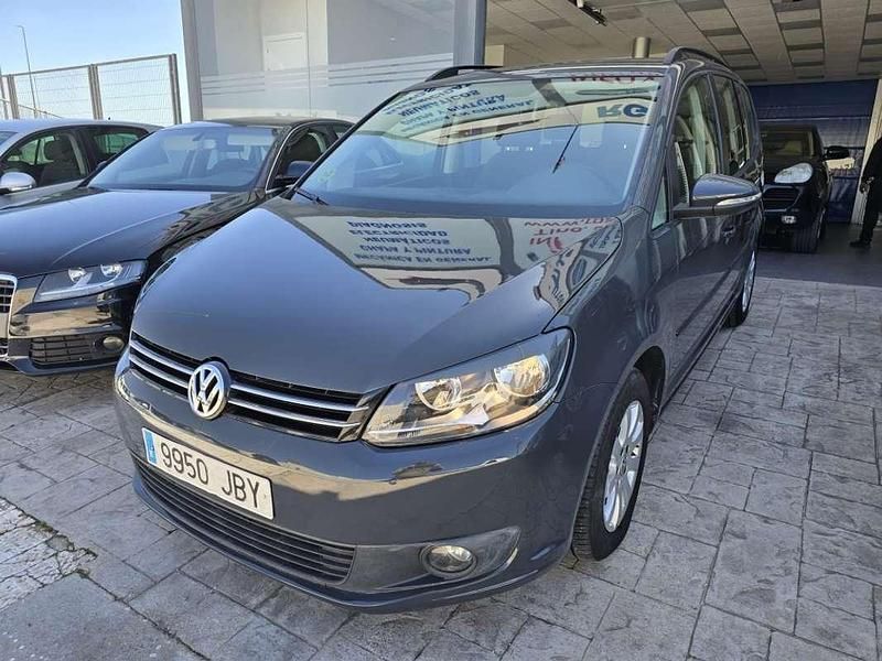 Usado VW Touran Edition 105 CV (77 kW) 2015 Gris Monovolumen