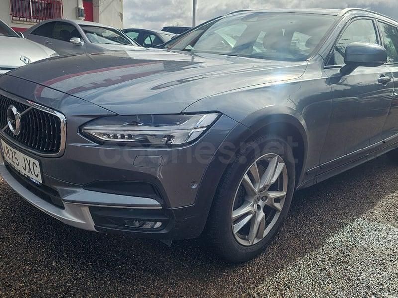 Usado Volvo V90 CC Pro 190 CV (139 kW) 2017 Gris / plata Familiar