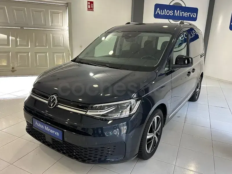 Usado VW Caddy 122 CV (89 kW) 2021 Azul Monovolumen