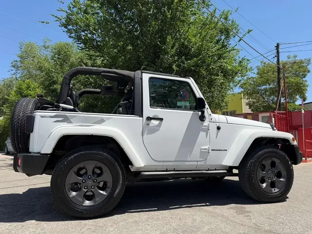 Usado Jeep Wrangler Sport 200 CV (147 kW) 2018 Blanco SUV