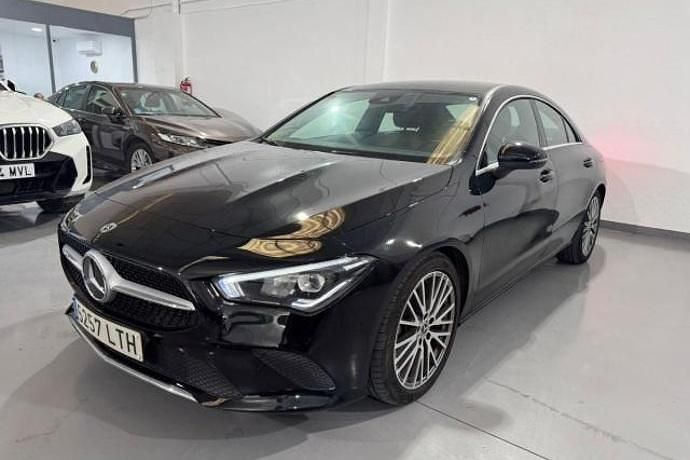 Usado Mercedes CLA220 Advantage 130 CV (95 kW) 2021 Berlina