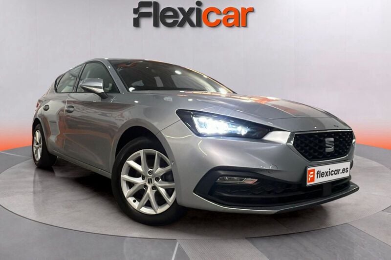 Gris Usado 2023 Seat Leon Style Familiar | 17.790 € (Buen precio) - Imagen 1/4