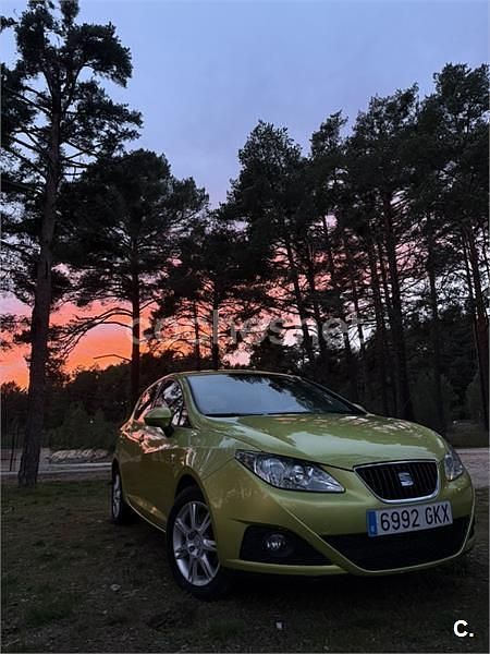 Verde Usado 2009 Seat Ibiza Berlina | 5999 € (Precio justo) - Imagen 1/4
