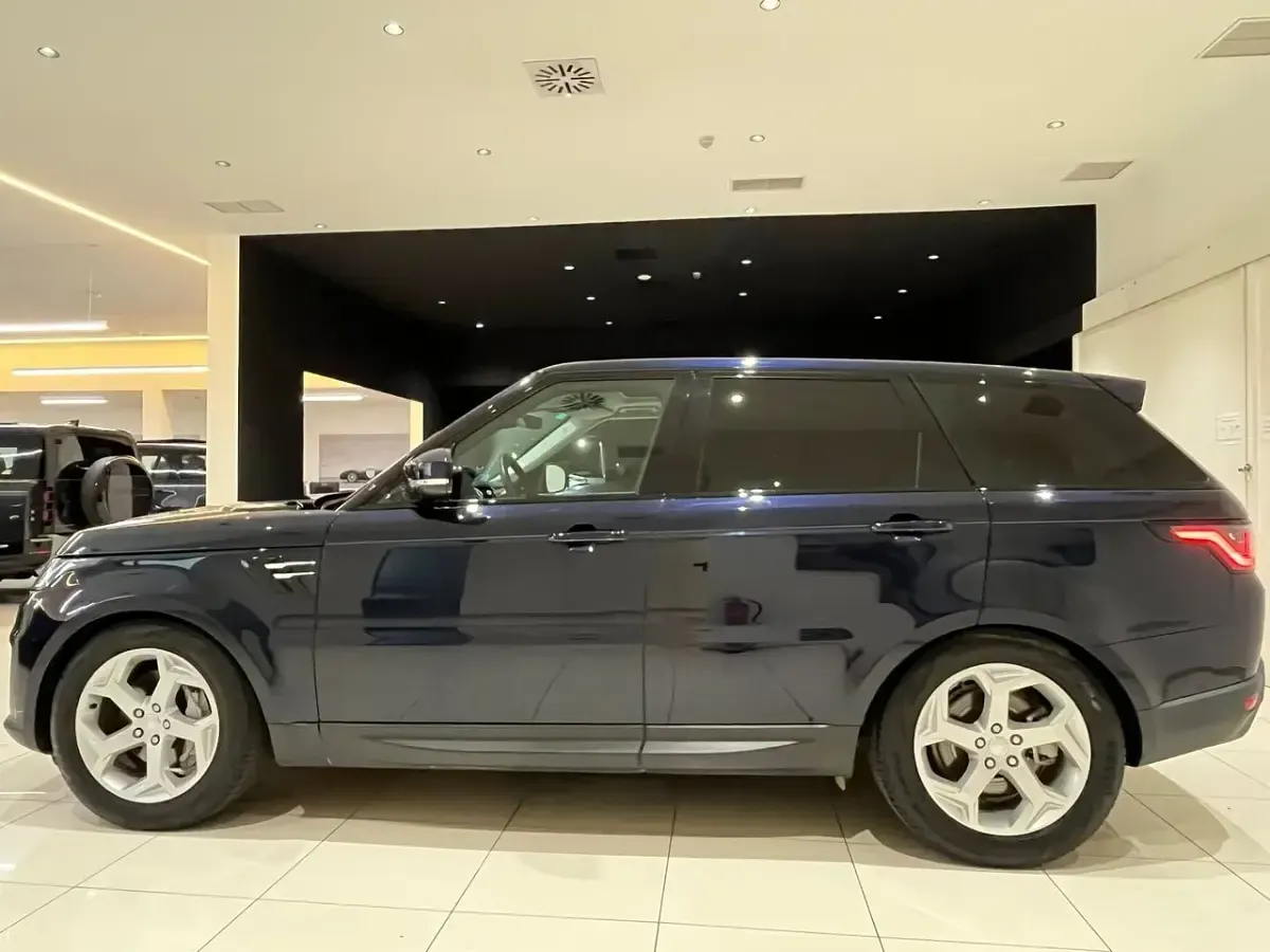 Usado Land Rover Range Rover Sport SE 300 CV (220 kW) 2023 SUV