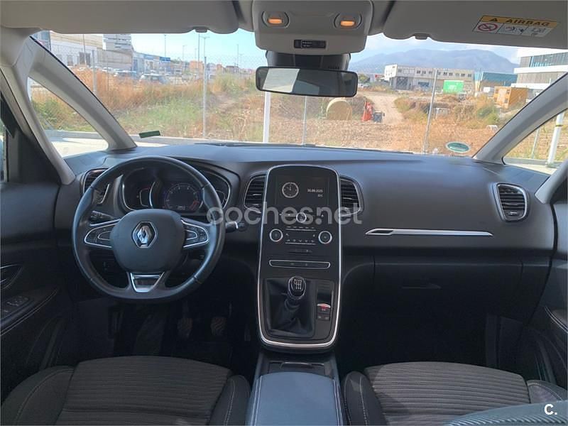 Usado Renault Scénic IV Zen 130 CV (95 kW) 2017 Azul Monovolumen