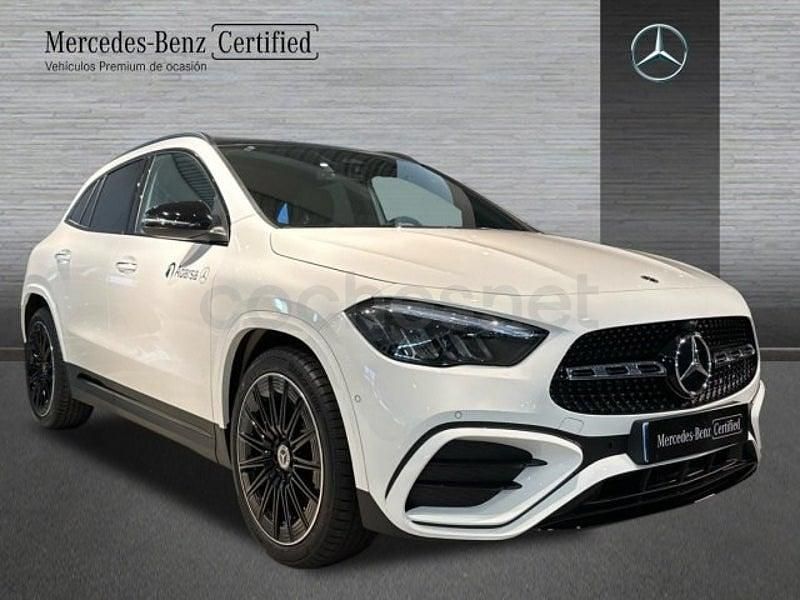 Usado Mercedes GLA200 AMG line 150 CV (110 kW) 2024 Blanco polar SUV