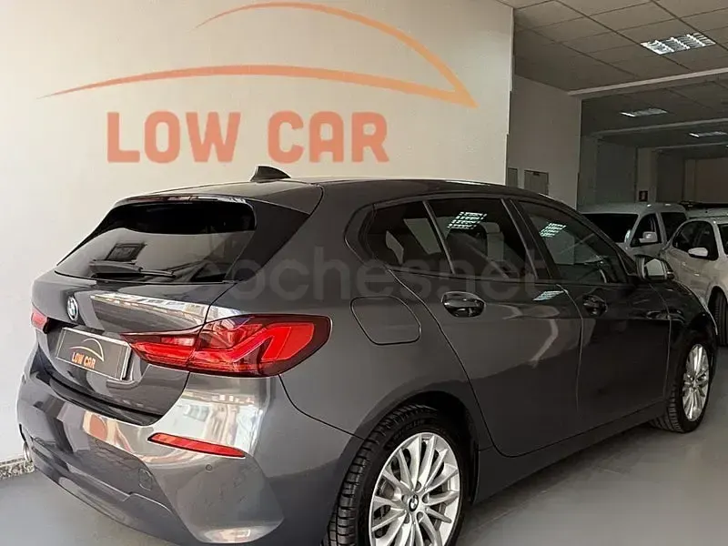 Usado BMW 118 136 CV (100 kW) 2021 Gris / plata Utilitario