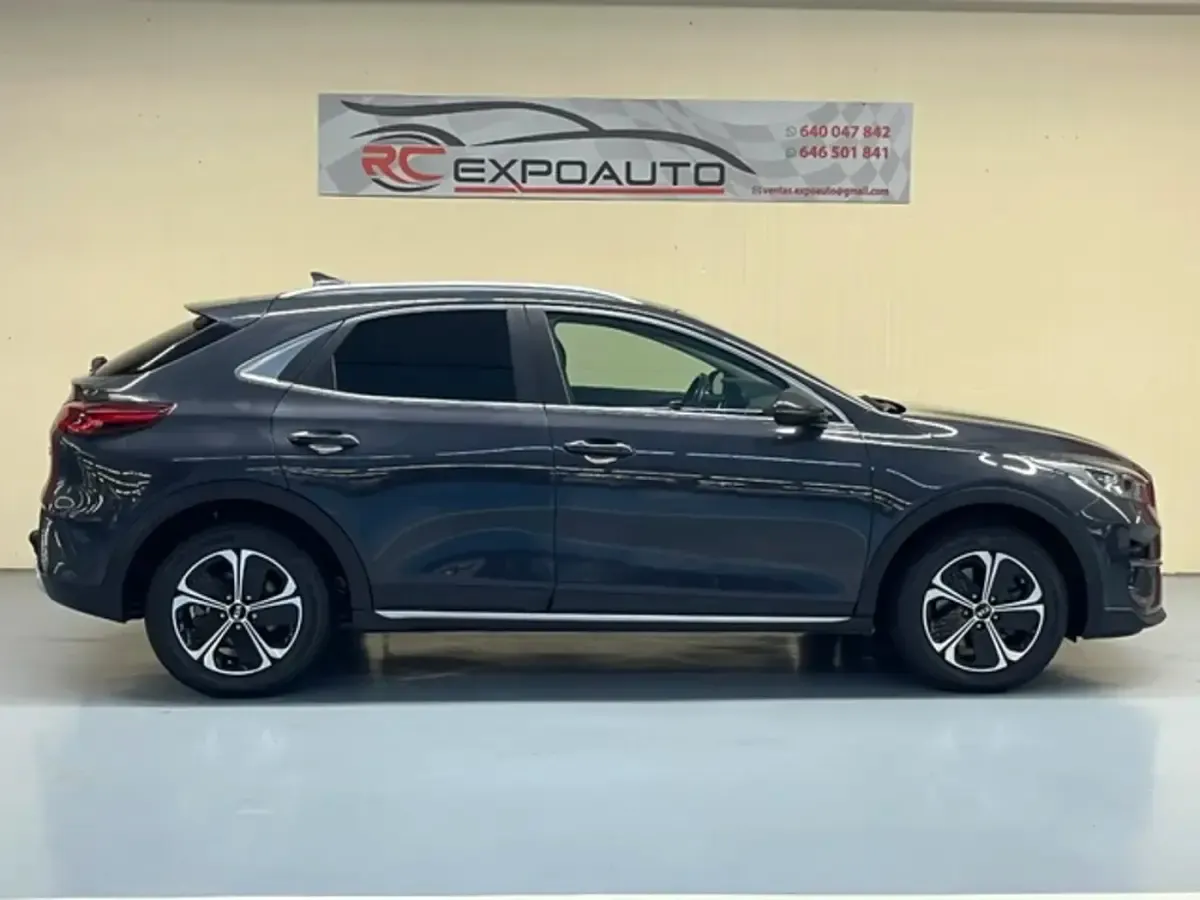 Usado Kia XCeed 141 CV (103 kW) 2021 Gris SUV