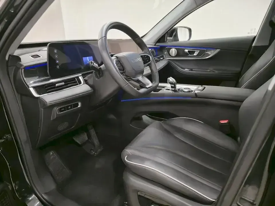 Usado Ebro s700 Luxury 147 CV (108 kW) 2025 Negro SUV