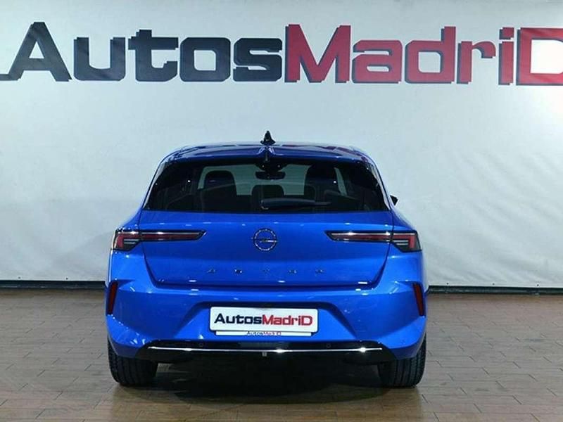 Usado Opel Astra Elegance 131 CV (96 kW) 2023 Azul Berlina