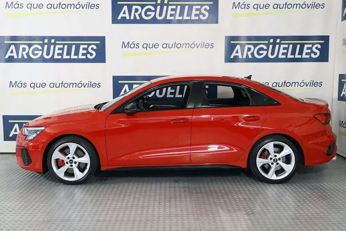 Usado Audi S3 Sportback 310 CV (228 kW) 2022 Rojo Utilitario