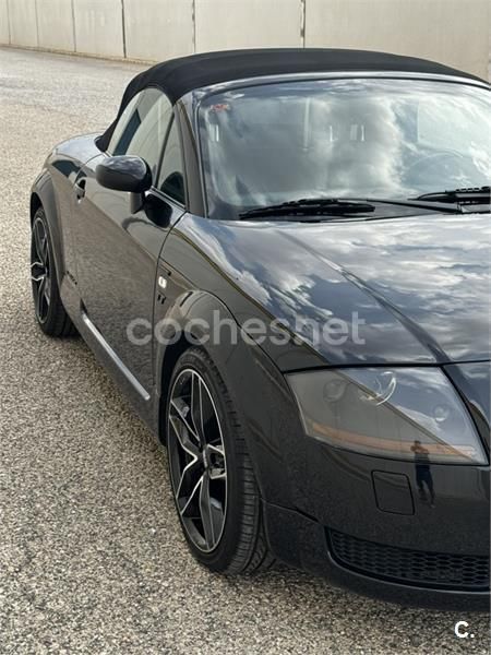 Usado Audi TT Roadster 225 CV (165 kW) 2000 Negro Descapotable