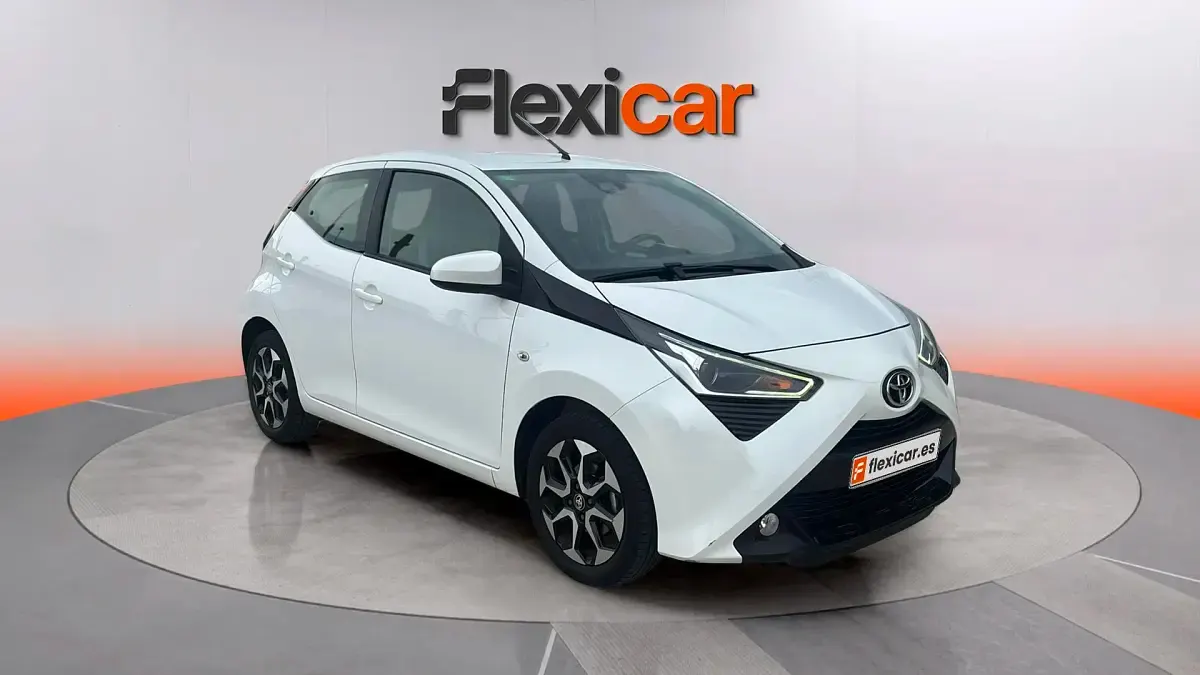 Usado Toyota Aygo X-play 72 CV (52 kW) 2022 Utilitario