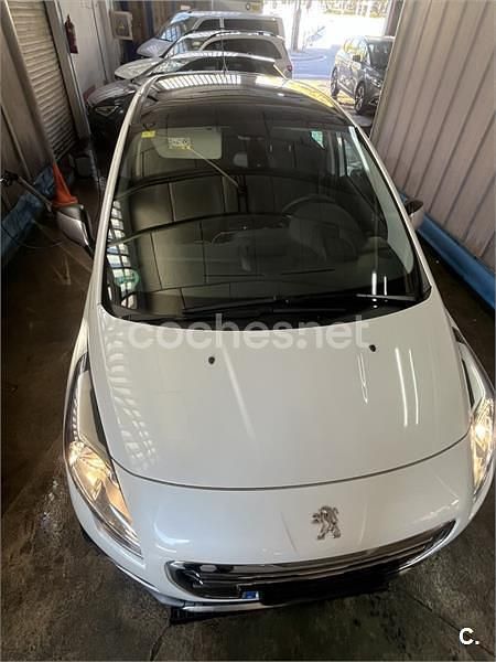 Occasion Peugeot 3008 Crossway 120 PK (88 kW) 2015 Wit Stationwagen