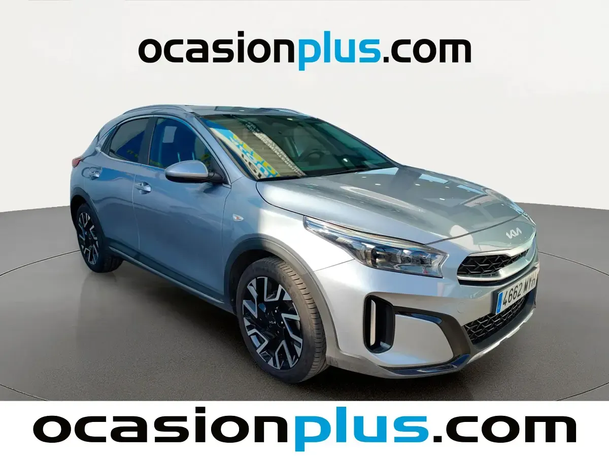 Usado Kia XCeed 101 CV (74 kW) 2025 Gris plata SUV