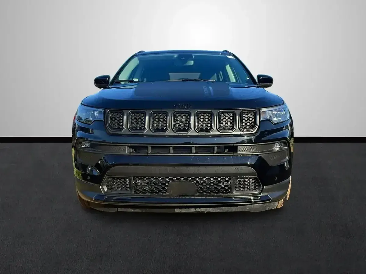 Nuevo Jeep Compass North 240 CV (176 kW) 2025 Verde SUV