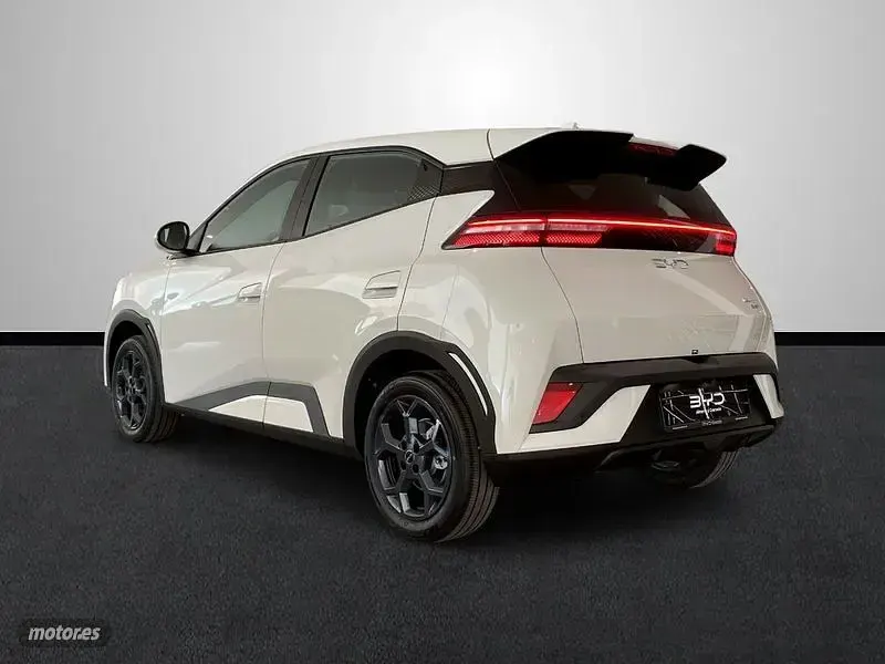 Usado BYD Dolphin Surf Boost 64 kW (88 CV) 2026 Beige Utilitario