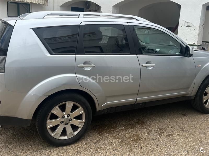 Gris / plata Usado 2009 Mitsubishi Outlander SUV | 6500 € (Precio justo) - Imagen 1/4