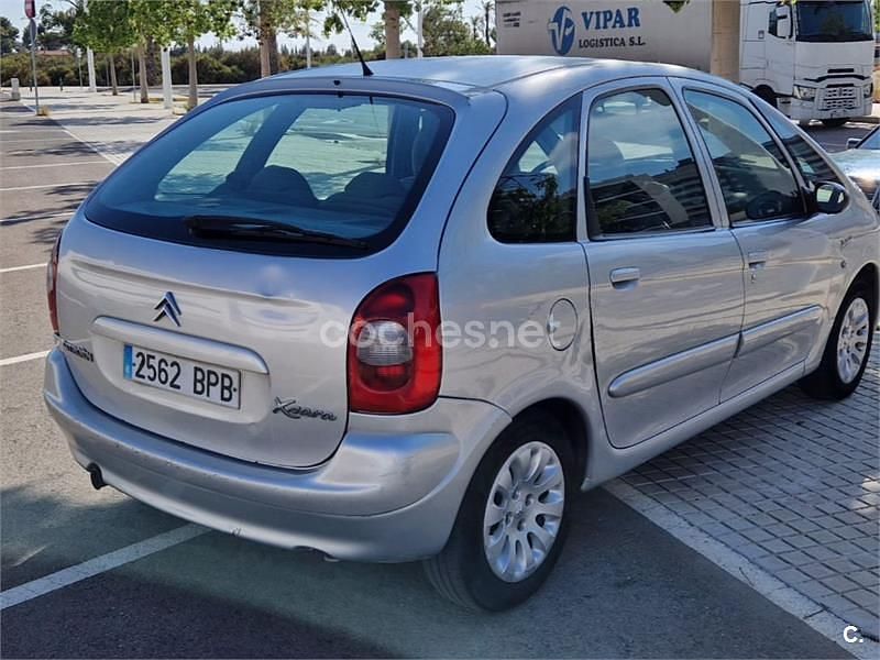 Usado Citroën Xsara Picasso Exclusive 136 CV (100 kW) 2003 Gris / plata Monovolumen