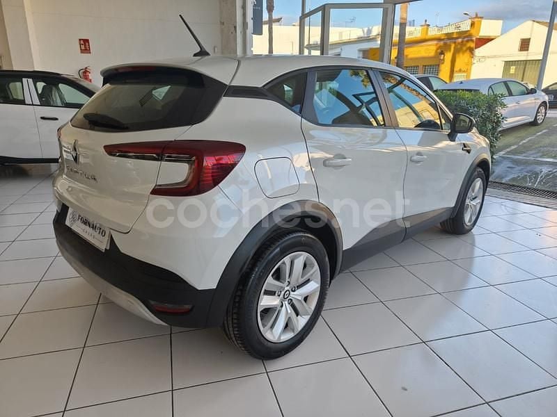 Usado Renault Captur Evolution 100 CV (73 kW) 2022 Blanco SUV