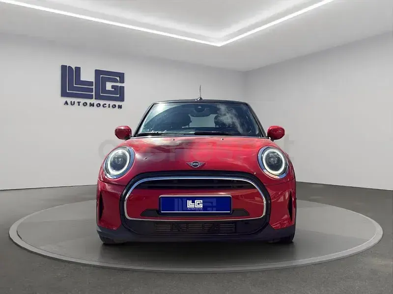 Usado Mini Cooper Cabriolet 136 CV (100 kW) 2023 Rojo Descapotable