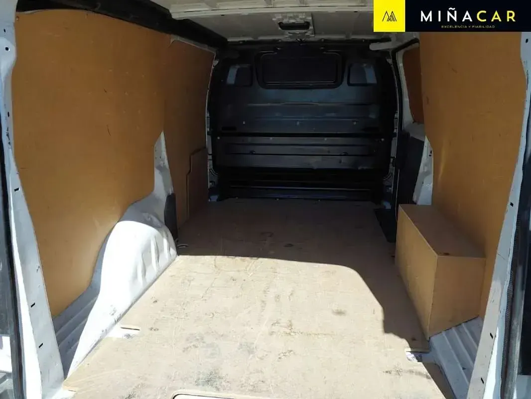 Usado Citroën Jumpy 102 CV (75 kW) 2022 Blanco Monovolumen