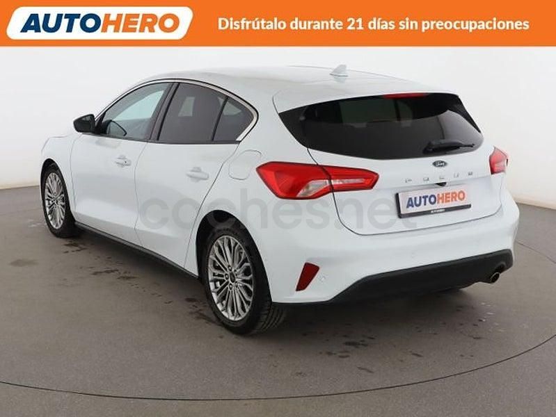 Usado Ford Focus Titanium 126 CV (92 kW) 2019 Blanco Berlina