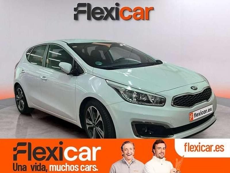 Blanco Usado 2018 Kia Ceed Utilitario | 14.490 € (Precio justo) - Imagen 1/4