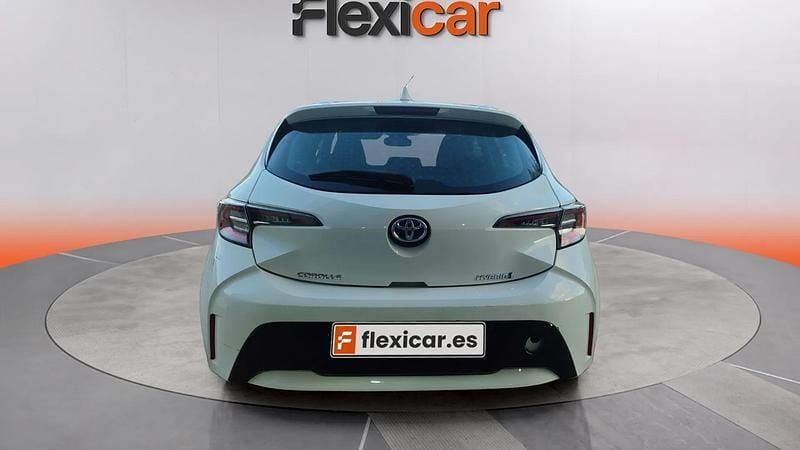 Usado Toyota Corolla Active 122 CV (89 kW) 2020 Blanco Utilitario
